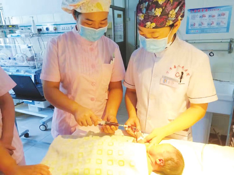 平和县妇婴监护型护送